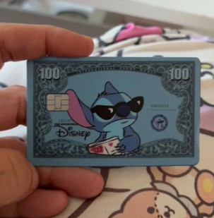 💵 Стикер за Кредитна Карта –  „Стич Банкнотка“